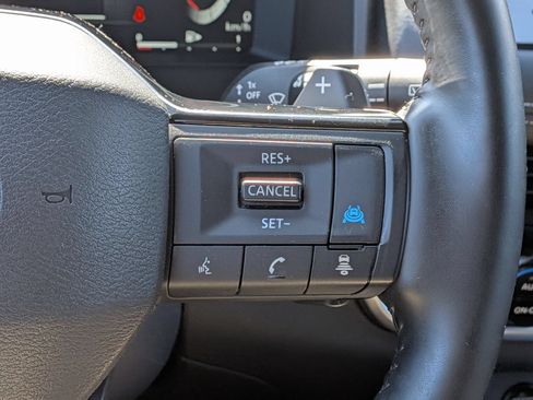Used 2025 Nissan Rogue Platinum FWD image 20