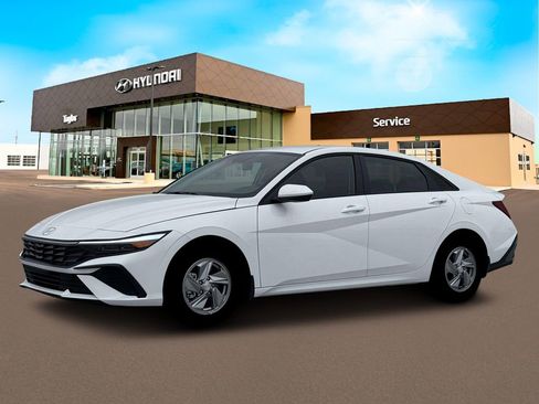 New 2026 Hyundai Elantra SE FWD image 2