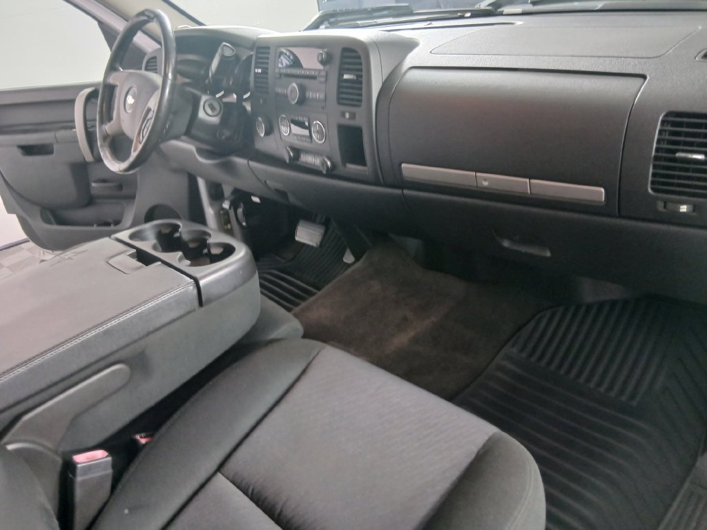 Used 2013 Chevrolet Silverado 1500 LT w/ All-Star Edition AWD/4WD image 11