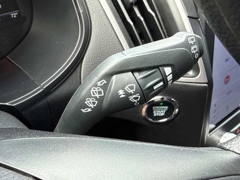 Used 2024 Ford Edge SE w/ Black Appearance Package AWD/4WD image 21