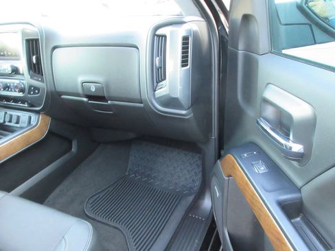 Certified 2018 Chevrolet Silverado 1500 LTZ w/ Sport Package AWD/4WD image 21
