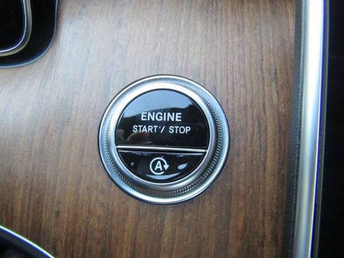 Used 2022 Mercedes-Benz C 300 Sedan image 45