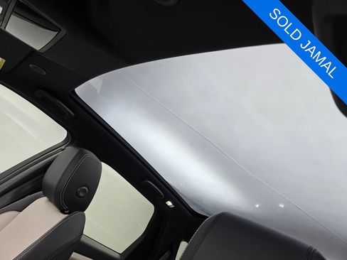 Used 2024 Land Rover Discovery Sport Dynamic SE AWD/4WD image 12