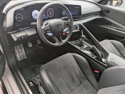 Used 2025 Hyundai Elantra N w/ Cargo Package FWD image 9