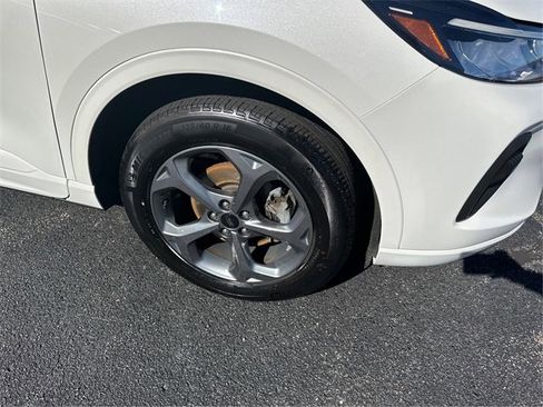 Used 2023 Ford Escape ST-Line w/ Tech Pack #1 image 12