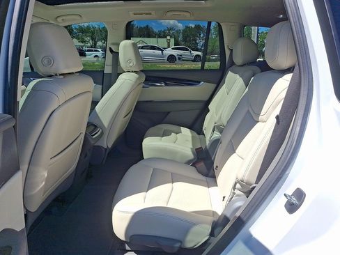 Certified 2023 Cadillac XT6 Premium Luxury w/ Technology Package AWD/4WD image 10