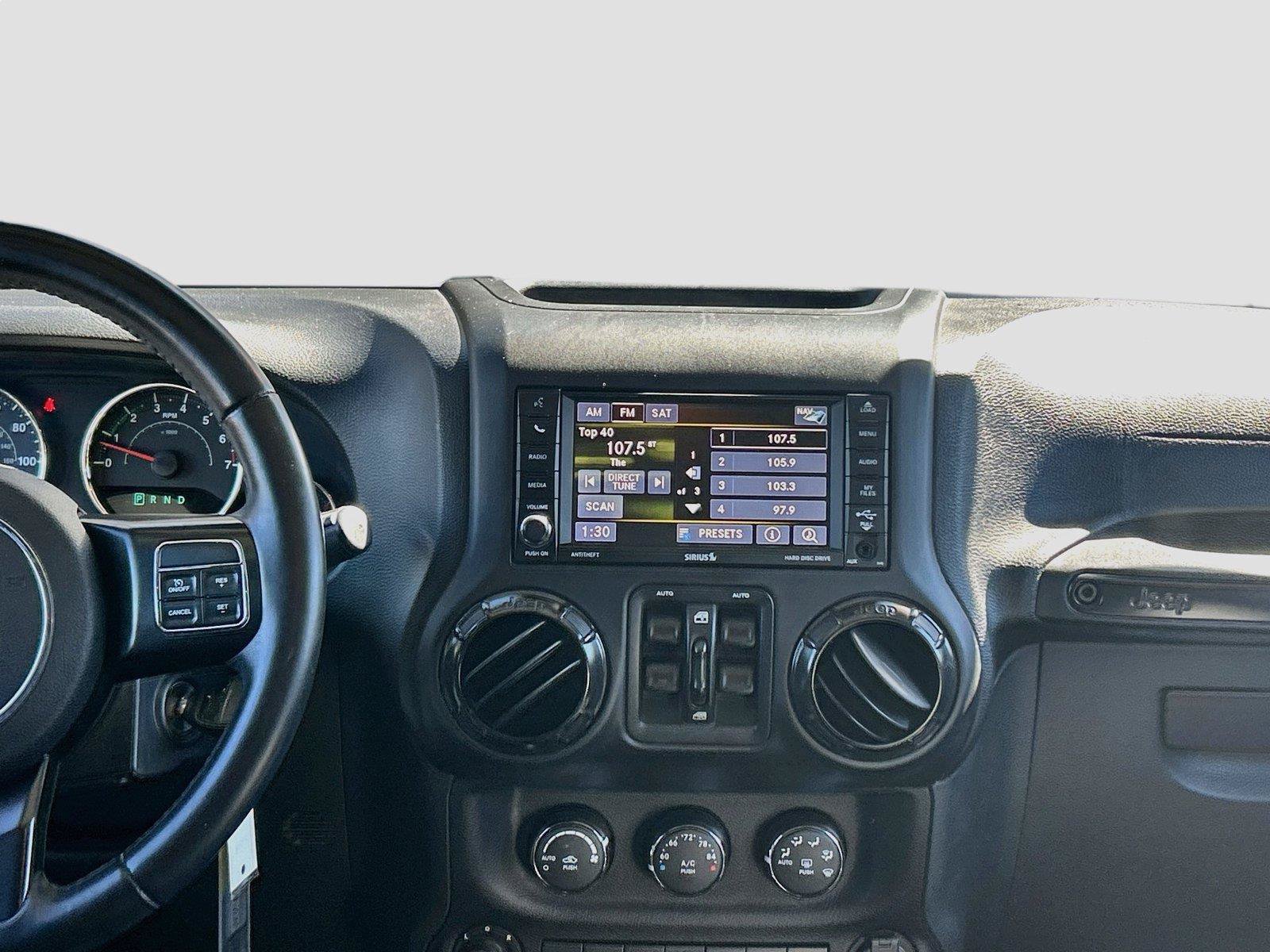 Used 2017 Jeep Wrangler Unlimited Sahara AWD/4WD image 19
