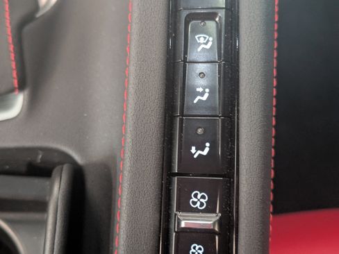 Used 2025 Chevrolet Corvette Stingray Coupe w/ 1LT image 24