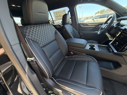 New 2026 GMC Acadia Denali w/ Super Cruise Package image 16