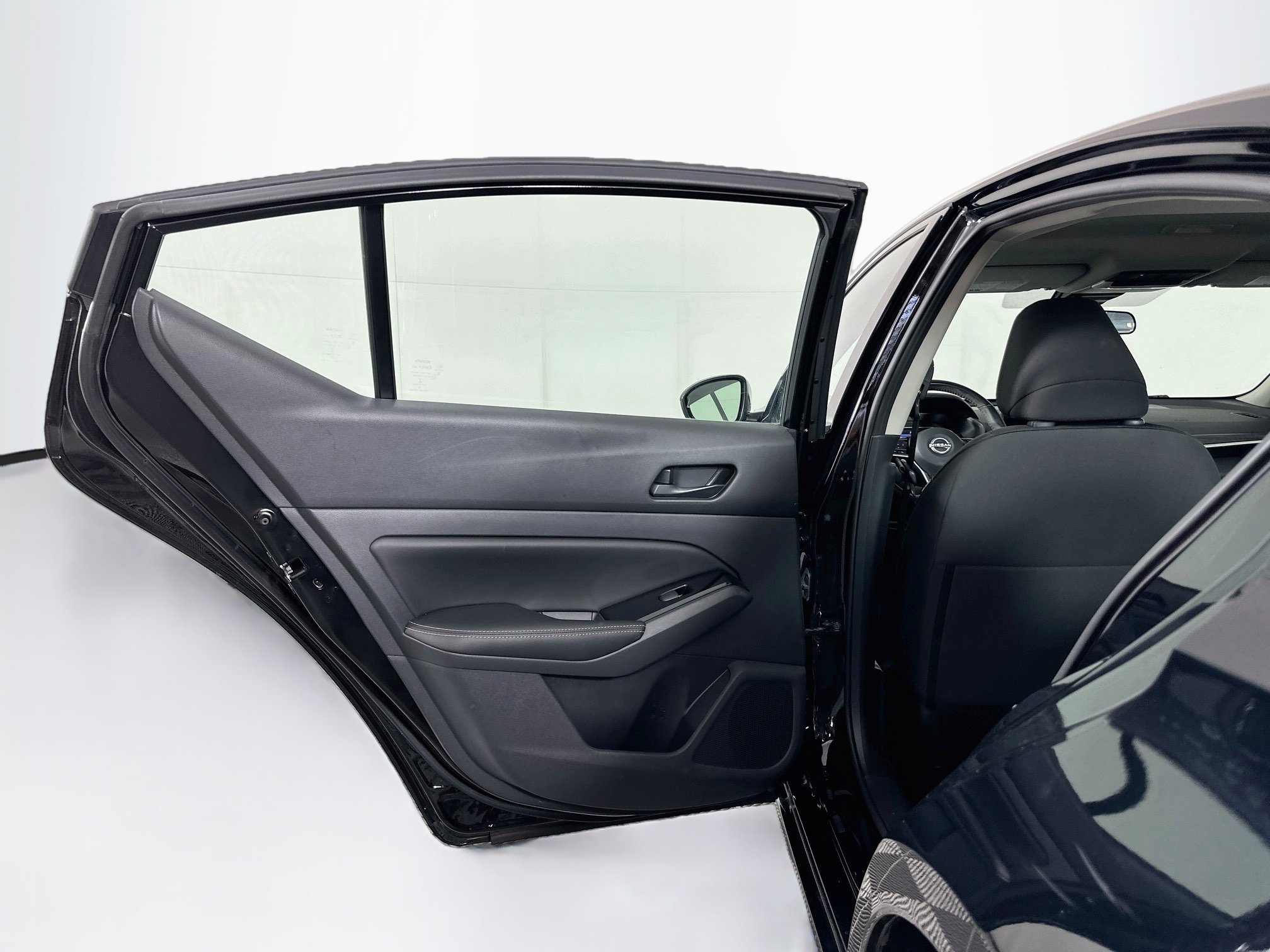 Used 2023 Nissan Altima 2.5 SV w/ SV Premium Package FWD image 27