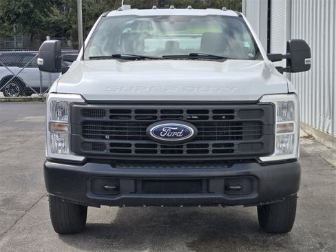 Used 2023 Ford F350 XL image 2