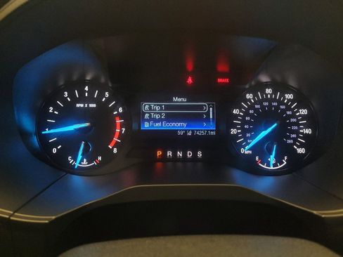 Used 2020 Ford Edge SE image 23