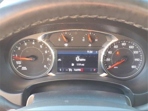 Used 2023 GMC Terrain SLT image 14