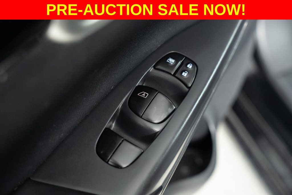 Used 2017 Nissan Sentra SV FWD image 33