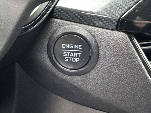 Used 2024 Ford Escape ST-Line w/ Cold Weather Package image 9