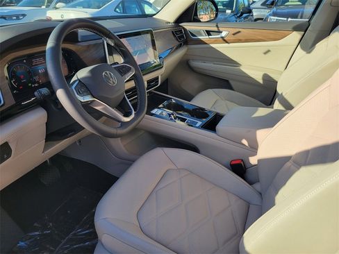 New 2026 Volkswagen Atlas SE image 7
