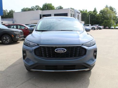 Used 2024 Ford Escape Platinum AWD/4WD image 11