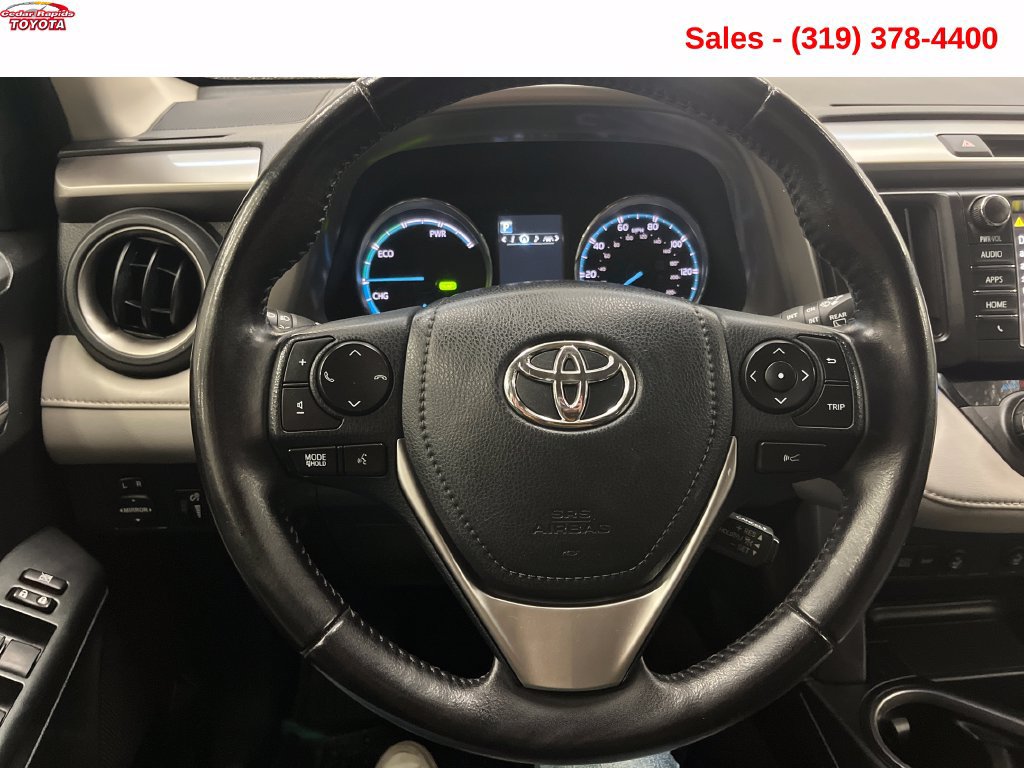 Used 2017 Toyota RAV4 XLE w/ Convenience Package AWD/4WD image 16
