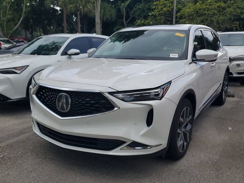 Used 2024 Acura MDX w/ Technology Package FWD image 3
