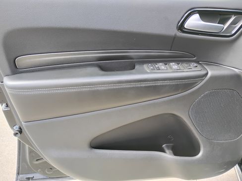 Used 2022 Dodge Durango SXT AWD/4WD image 15
