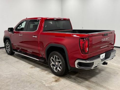 Used 2024 GMC Sierra 1500 SLT w/ SLT Convenience Package image 9