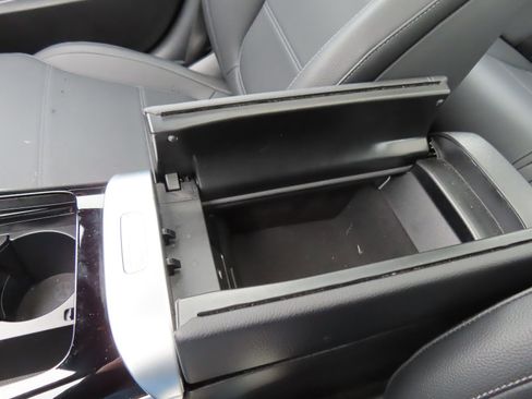 Used 2025 Mercedes-Benz C 300 4MATIC Sedan image 29