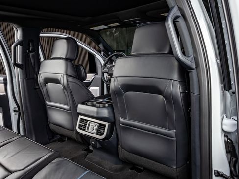 Used 2026 Ford F250 Platinum image 32