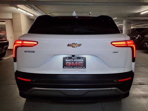 Certified 2024 Chevrolet Blazer EV LT AWD/4WD image 19