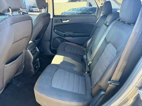 Used 2016 Ford Edge SE image 26