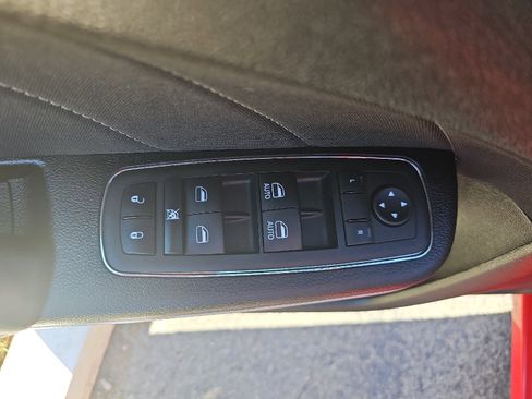 Used 2023 Dodge Charger SXT image 8