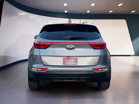Used 2018 Kia Sportage LX image 4
