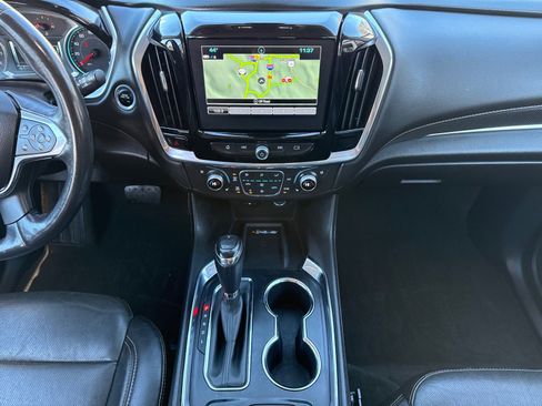 Used 2018 Chevrolet Traverse Premier image 25