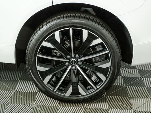 Used 2026 Volvo XC60 B5 Ultra w/ Protection Package Premier AWD/4WD image 36