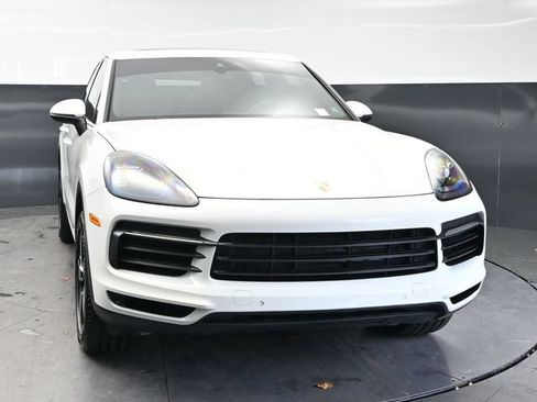 Used 2020 Porsche Cayenne AWD/4WD image 2