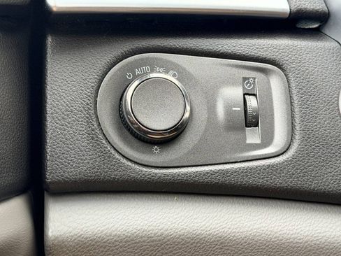 Used 2011 Cadillac SRX 2WD image 31