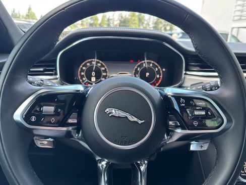 Used 2026 Jaguar F-PACE R-Dynamic S AWD/4WD image 24