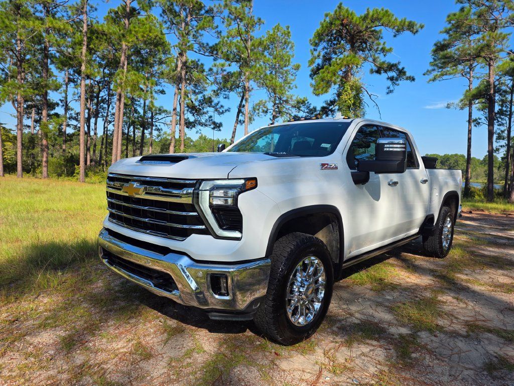 Used 2024 Chevrolet Silverado 2500 LTZ w/ LTZ Plus Package AWD/4WD image 1