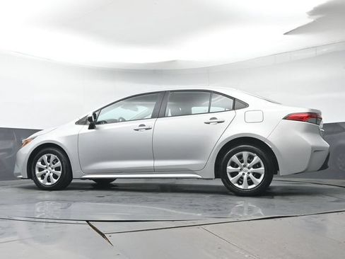 Certified 2026 Toyota Corolla LE FWD image 31