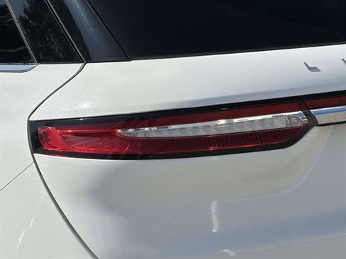 Used 2022 Lincoln Corsair AWD w/ Premium Package image 31