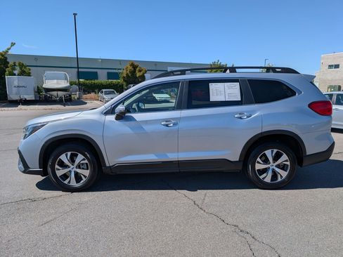 Used 2023 Subaru Ascent Premium w/ Convenience Package AWD/4WD image 7
