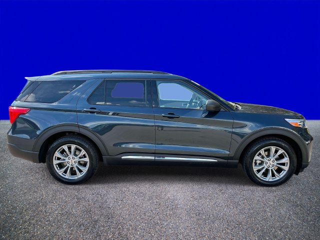 Certified 2024 Ford Explorer XLT w/ Equipment Group 202A RWD image 2