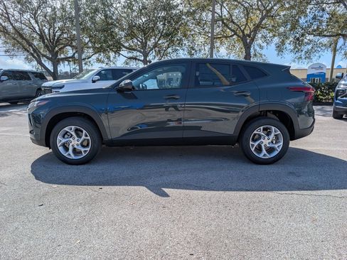 New 2026 Chevrolet Trax LS image 4