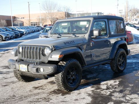 Used 2023 Jeep Wrangler Sport image 3