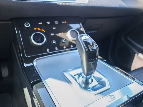 Used 2020 Land Rover Range Rover Evoque S image 18