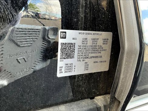 Certified 2023 Cadillac Escalade Premium Luxury w/ LPO, Floor Liner Package AWD/4WD image 19