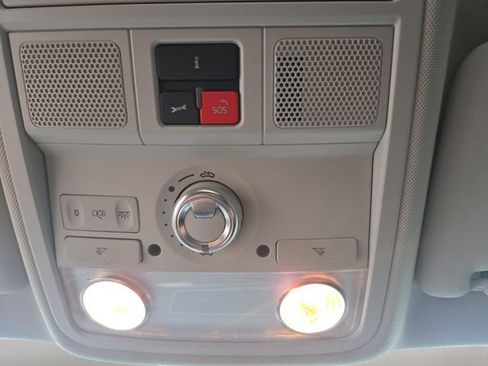 Used 2018 Volkswagen Passat 2.0T SE image 26