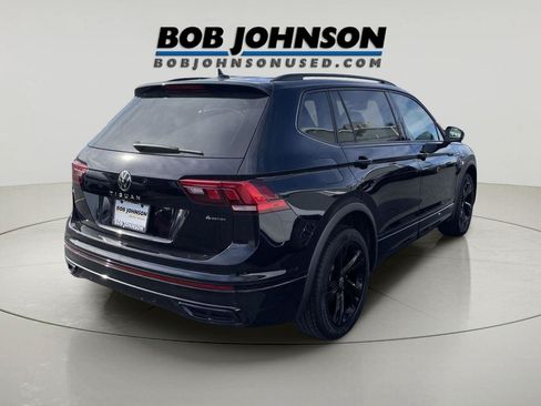 Used 2024 Volkswagen Tiguan SE R-Line AWD/4WD image 3