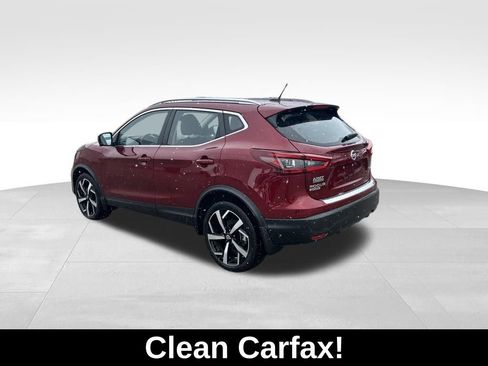 Used 2022 Nissan Rogue Sport SL w/ Premium Package image 3