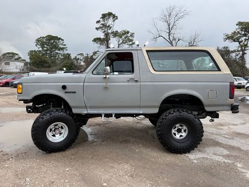 Used 1989 Ford Bronco AWD/4WD image 25