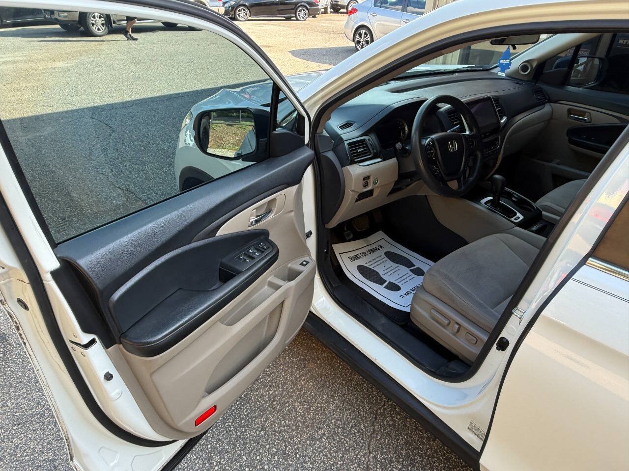 Used 2017 Honda Pilot EX image 9